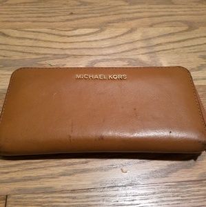 Michael Kors Leather Slim Wallet